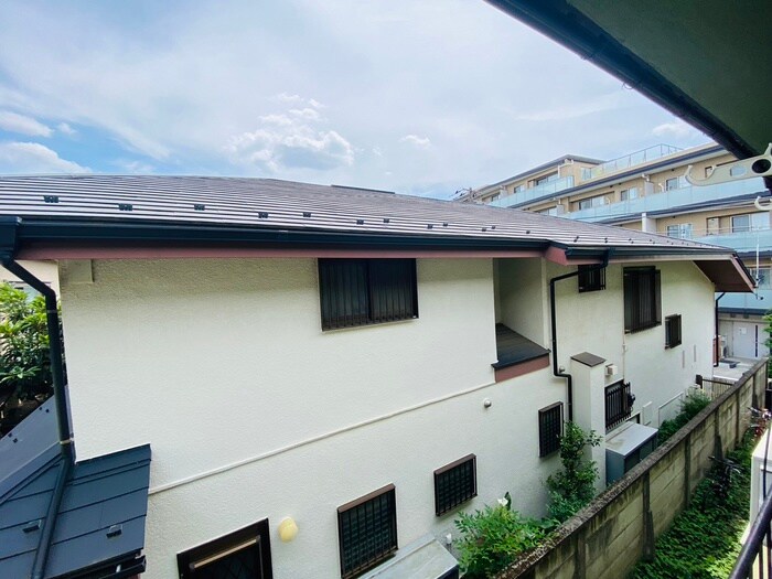 物件内観写真11　(室内からの展望)