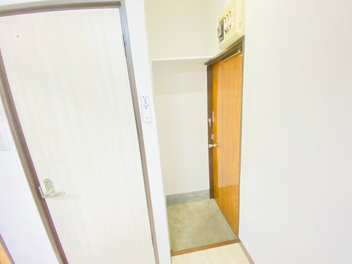 物件内観写真20　(玄関)