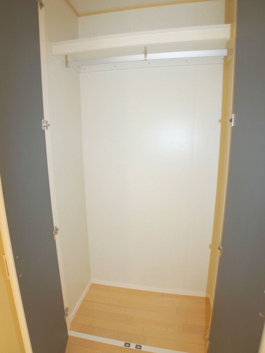 物件内観写真15　(収納)