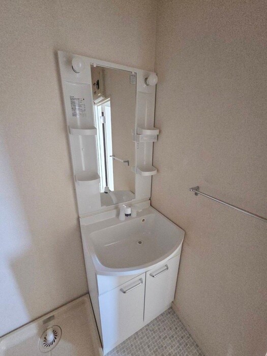 物件内観写真11　(洗面)