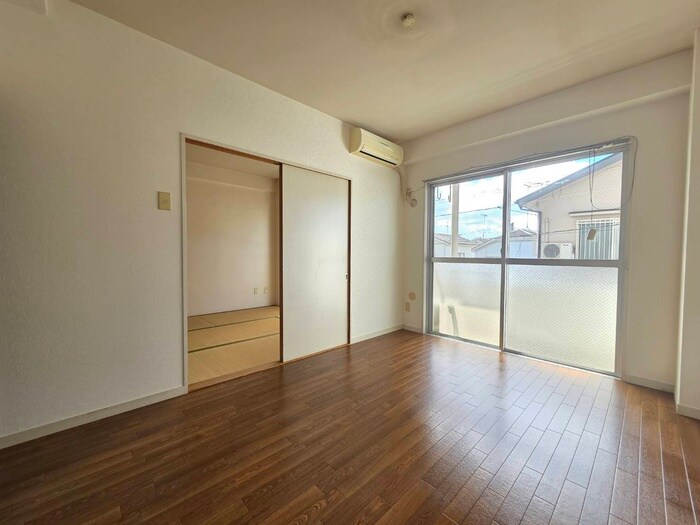 物件内観写真13　(居室)