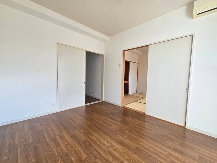 物件内観写真22　(居室)