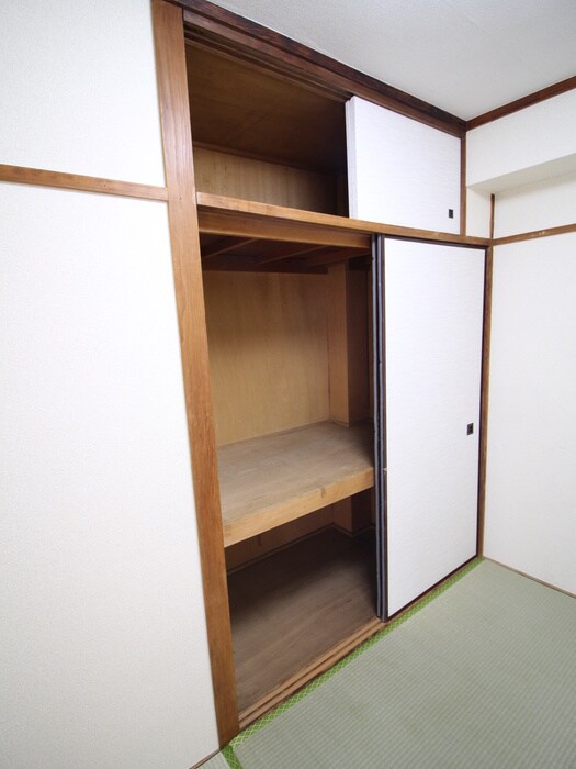 物件内観写真15　(収納)