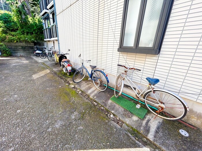 物件外観写真3　(周辺環境)