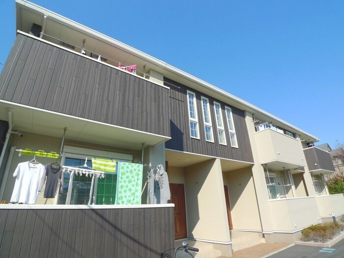 物件外観写真1　(外観写真)