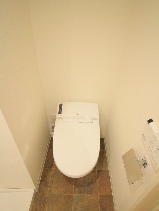 物件内観写真12　(トイレ)