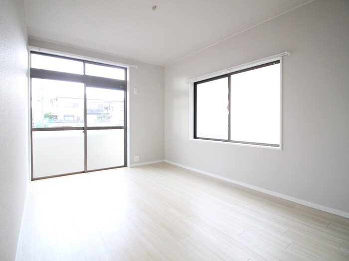 物件内観写真8　(居室)