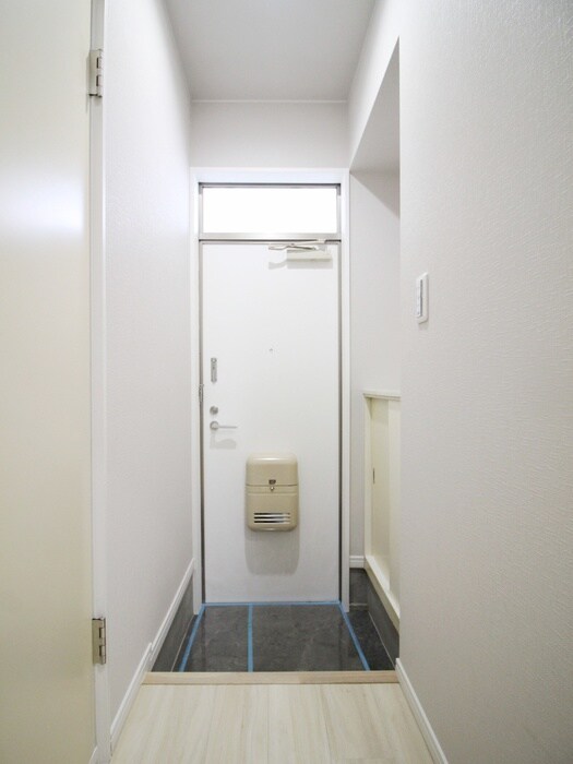 物件内観写真20　(玄関)