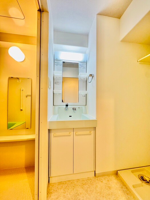 物件内観写真12　(洗面)