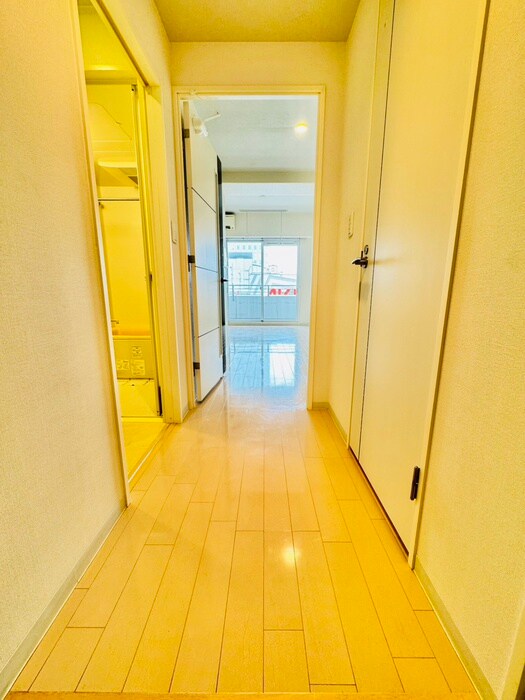 物件内観写真19　(廊下)