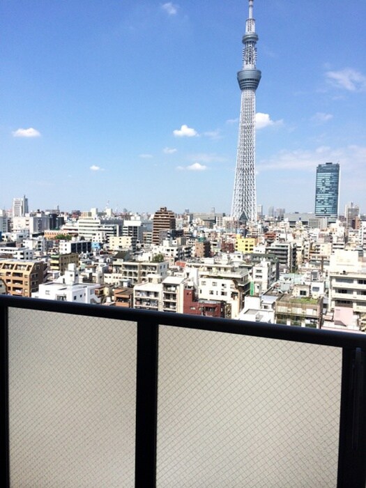 物件内観写真7　(室内からの展望)