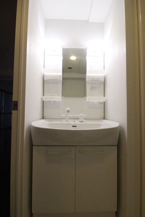 物件内観写真12　(洗面)