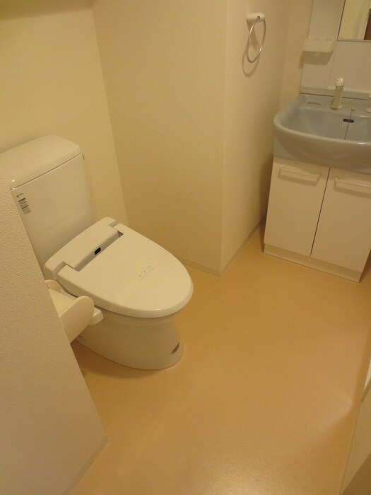 物件内観写真16　(トイレ)