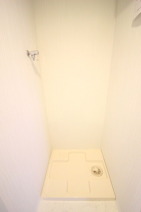 物件内観写真18　(洗濯機置場)