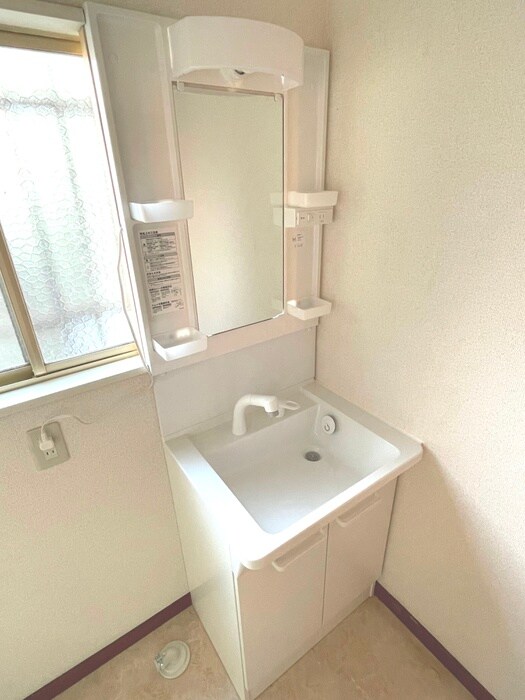 物件内観写真10　(洗面)