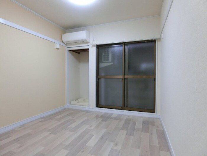 物件内観写真12　(居室)