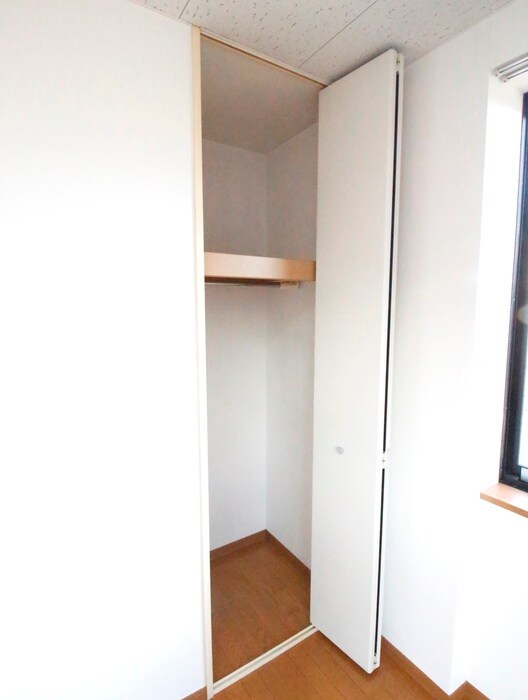 物件内観写真11　(収納)