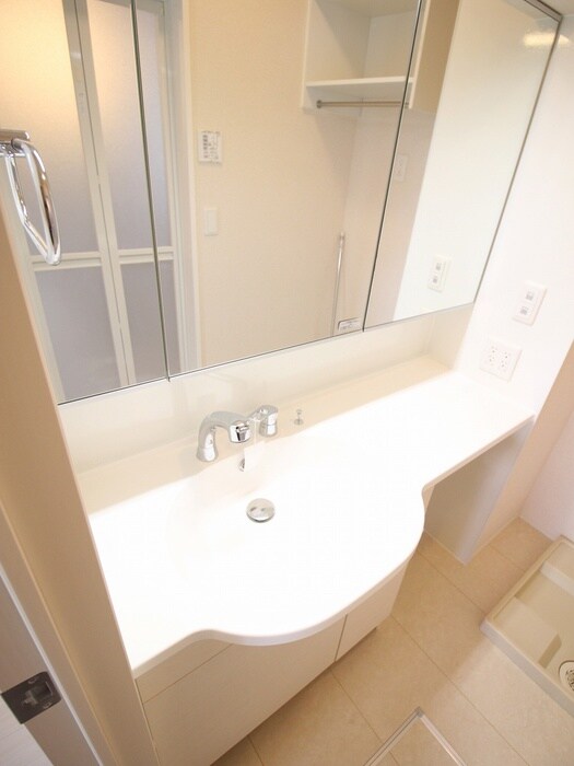 物件内観写真12　(洗面)