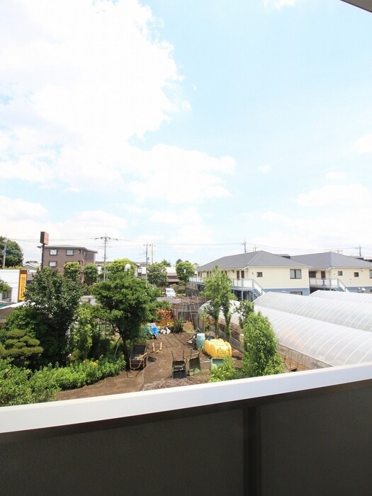 物件内観写真15　(室内からの展望)