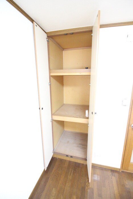 物件内観写真14　(収納)