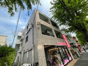ｺﾝﾌｫｰﾀﾌﾞﾙﾊｳｽｳｨｽﾞﾜﾝ外観写真