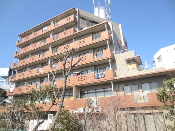 アンソレイエ小竹の外観写真