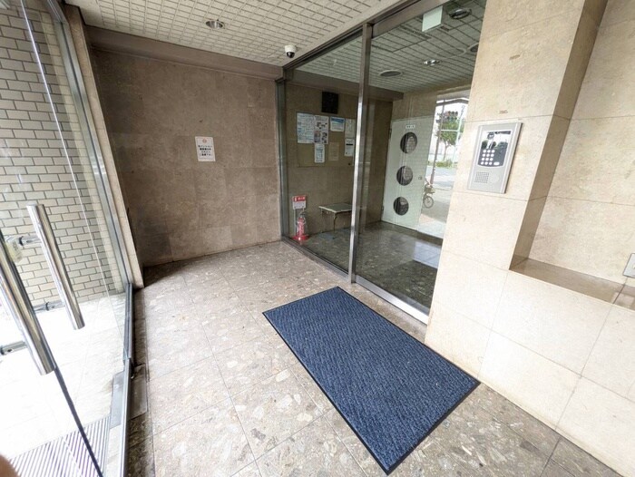 アンソレイエ小竹のエントランス部分