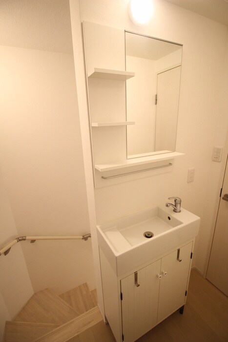 物件内観写真11　(洗面)