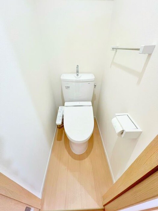 物件内観写真10　(トイレ)