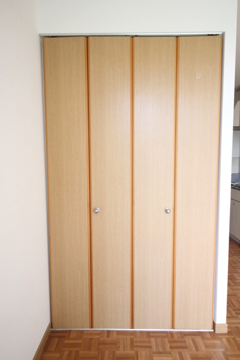 物件内観写真13　(収納)