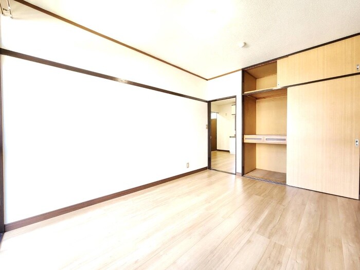 物件内観写真18　(居室)