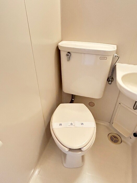 物件内観写真14　(トイレ)