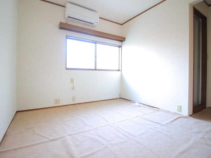 物件内観写真6　(居室)