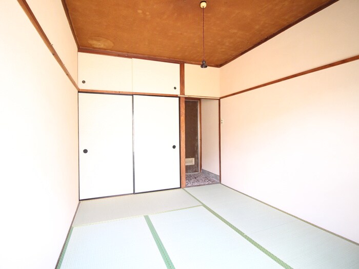 物件内観写真8　(居室)