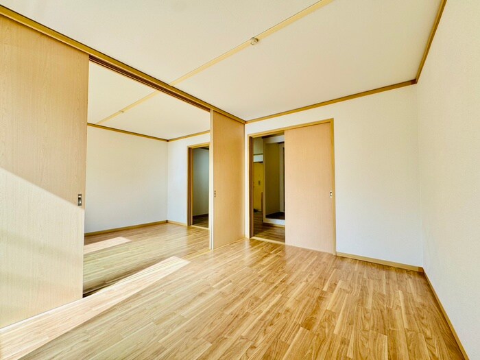 物件内観写真10　(居室)