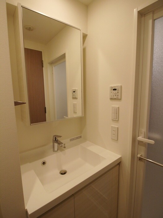 物件内観写真12　(洗面)