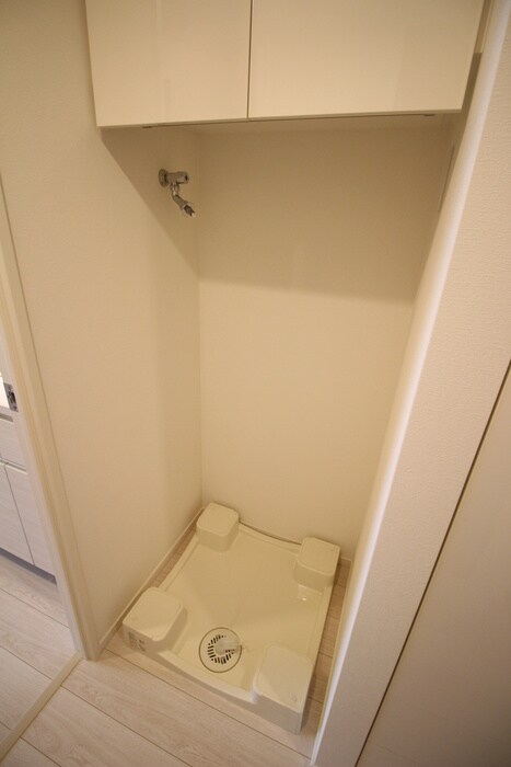 物件内観写真13　(洗濯機置場)