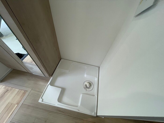 物件内観写真12　(洗濯機置場)