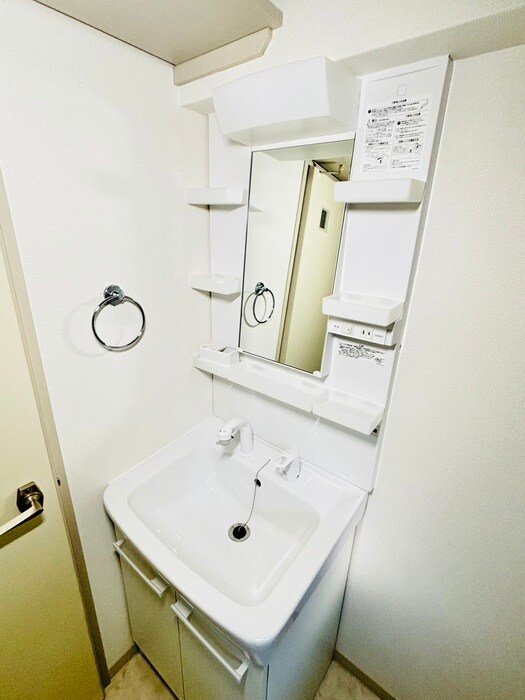 物件内観写真12　(洗面)