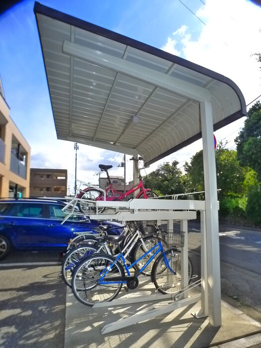 物件外観写真5　(駐輪場)