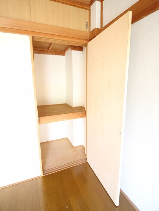 物件内観写真16　(収納)