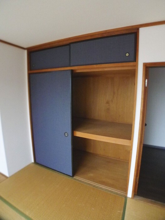 物件内観写真12　(収納)