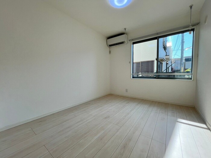 物件内観写真7　(居室)