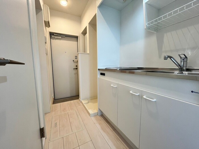 物件内観写真16　(玄関)