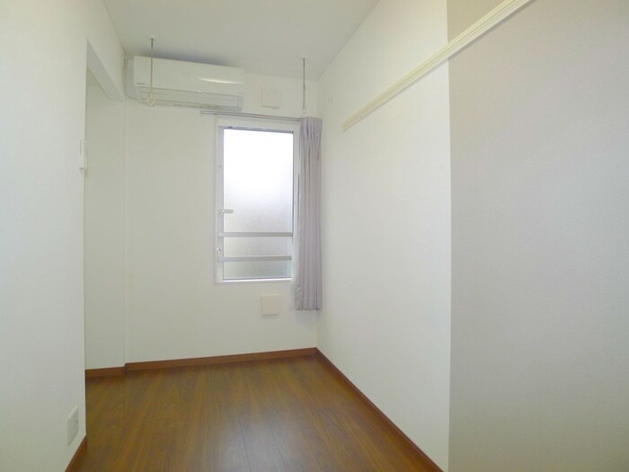 物件内観写真11　(居室)