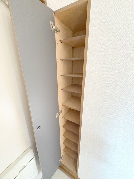 物件内観写真13　(靴箱)