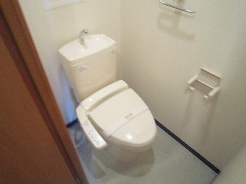 物件内観写真9　(トイレ)