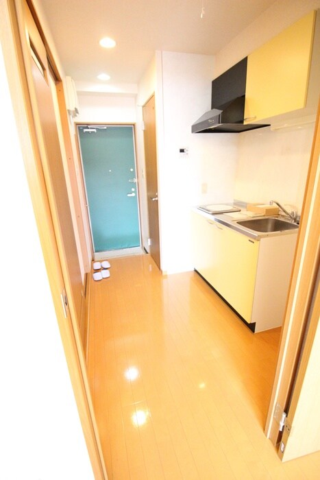 物件内観写真12　(廊下)