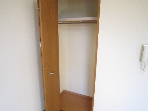 物件内観写真16　(収納)