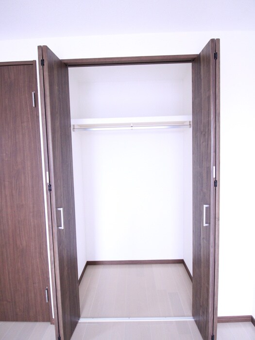 物件内観写真15　(収納)